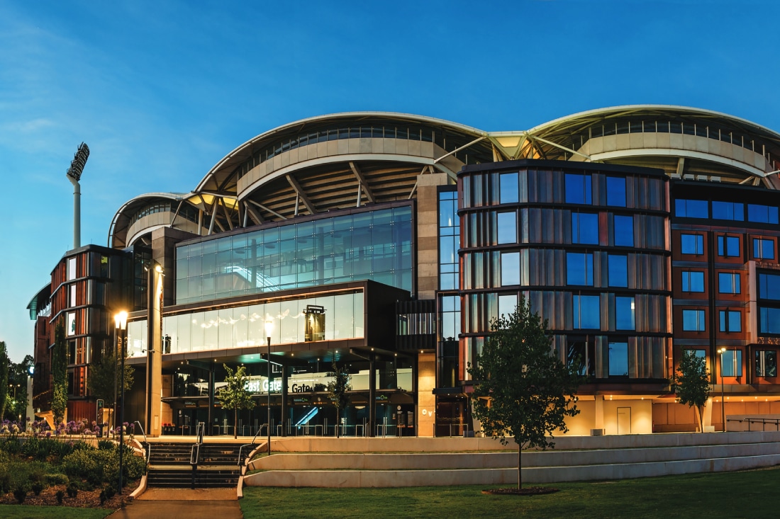 Oval Hotel Arts and Leisure