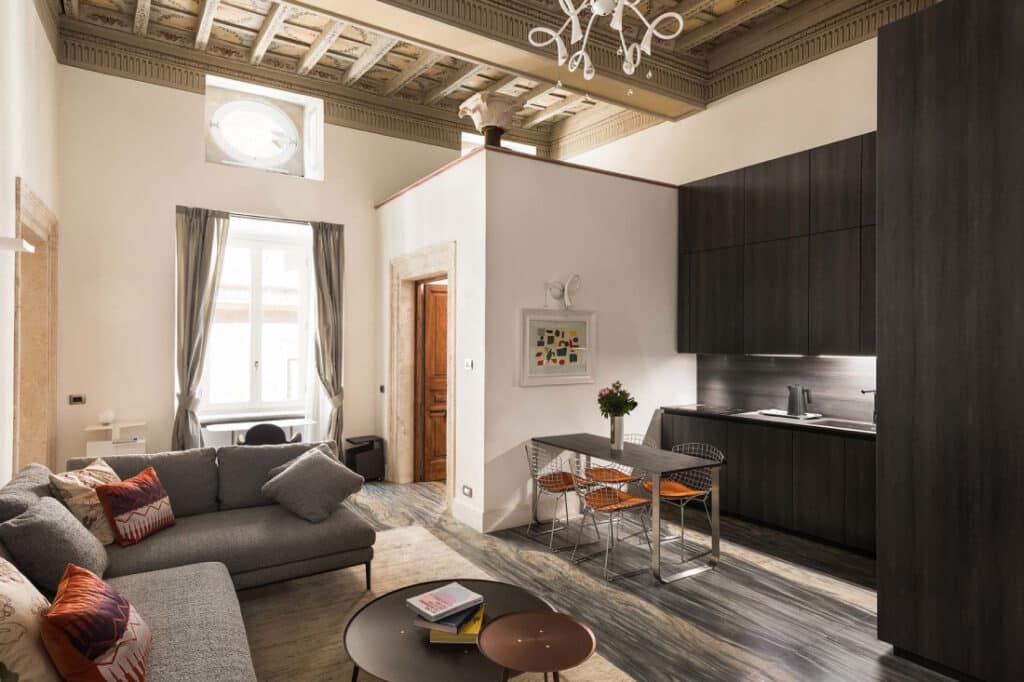 Rome Residence 06 — Guests: 4 / Bdr: 2 / Bth: 2