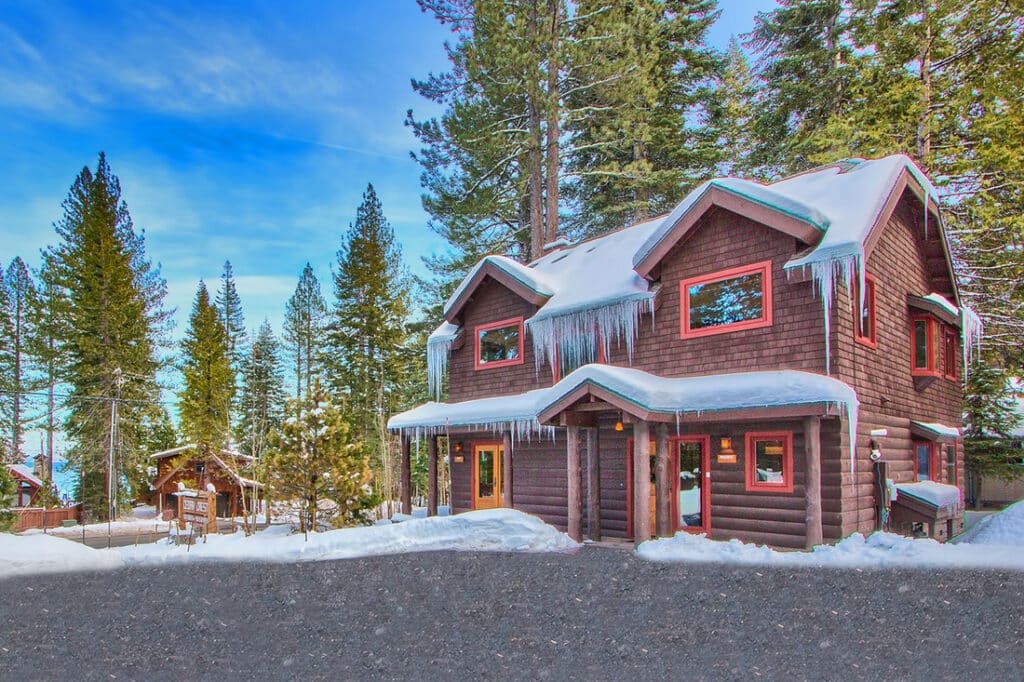 Villa Lake Tahoe 08 — Guests: 8 / Bdr: 4 / Bth: 2.5
