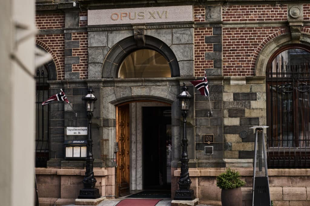 Opus XVI